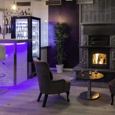 Hotell Restaurang Nämforsen Näsåker Eksteriør bilde